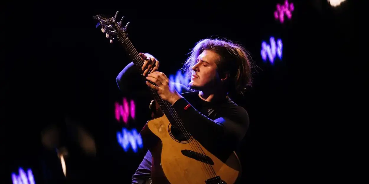 Alexandr Misko — FOX CABARET